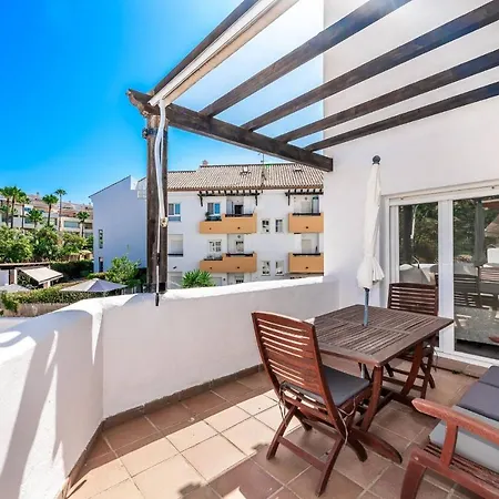 Family With Pool * Marbella